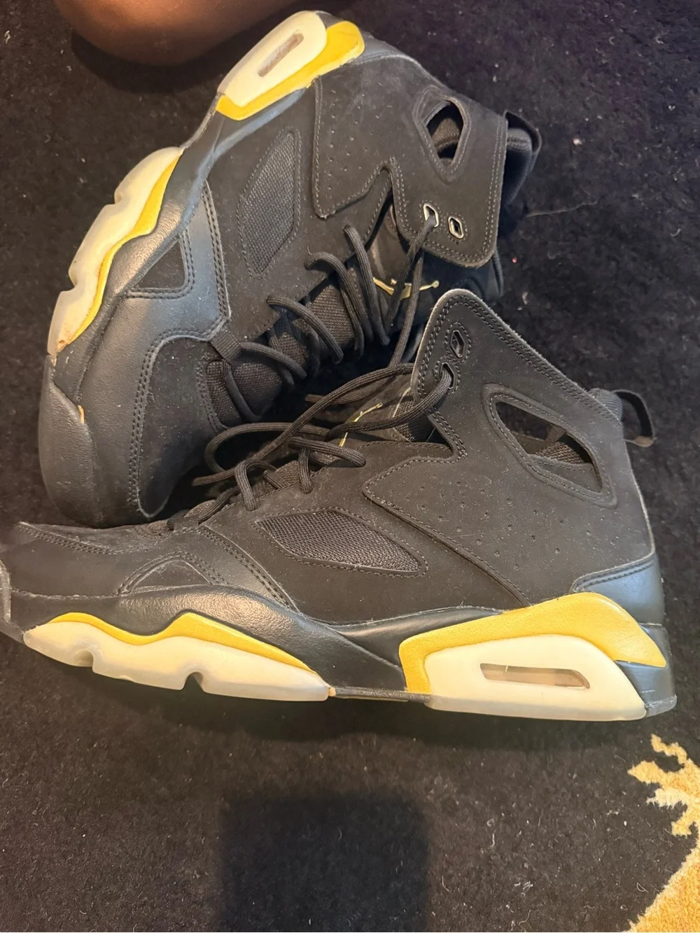 Jordan Men’s Black and Yellow Athletic Shoes